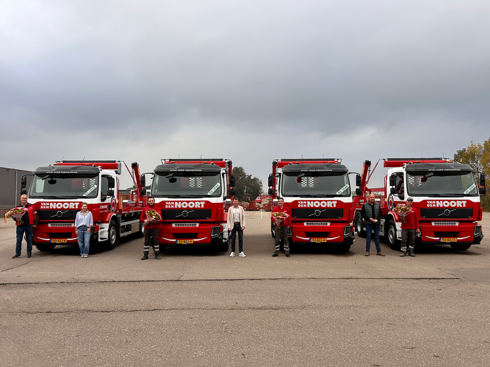 Nieuwe portaalwagens met afnetsysteem geleverd